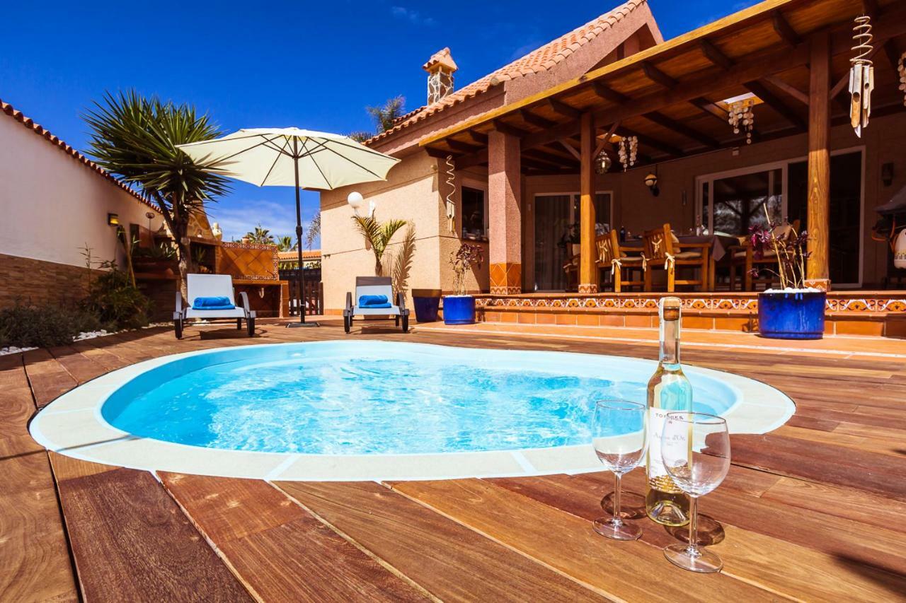 Villa Hibiscus Centrum Corralejo Beach Private Pool Family Exterior foto